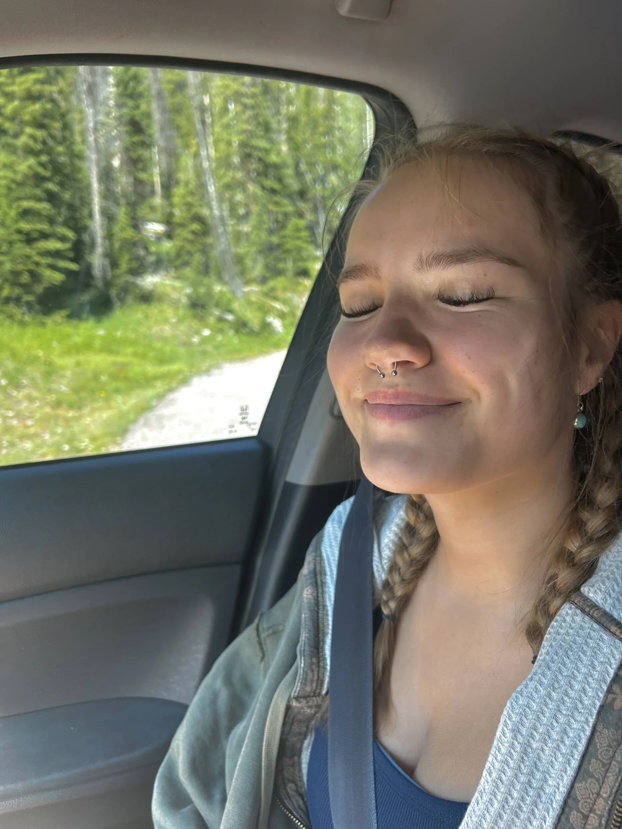 Em — lifestyle photo 2